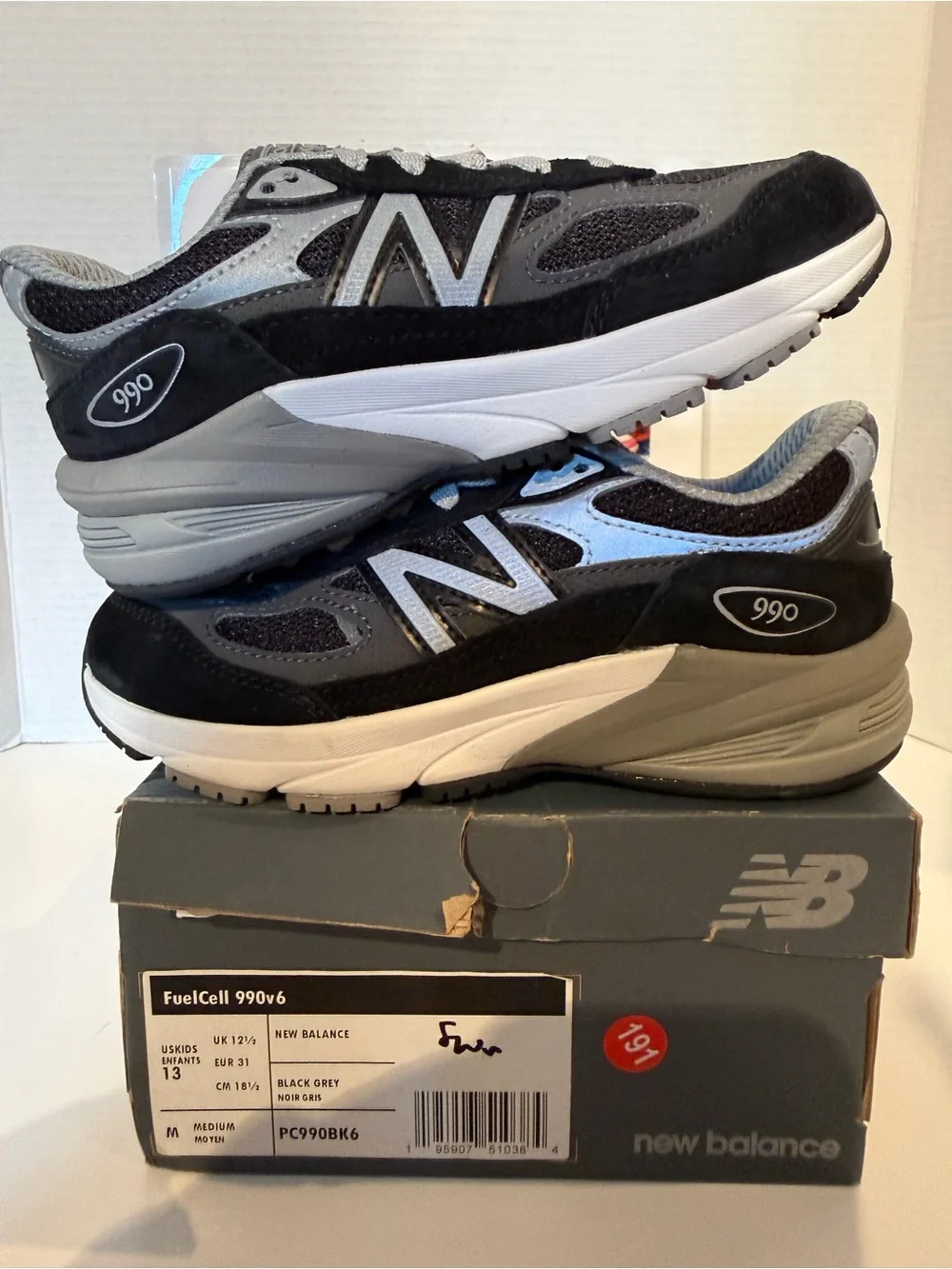 New Balance 990v6 Athletic Sneakers in Black & Grey
